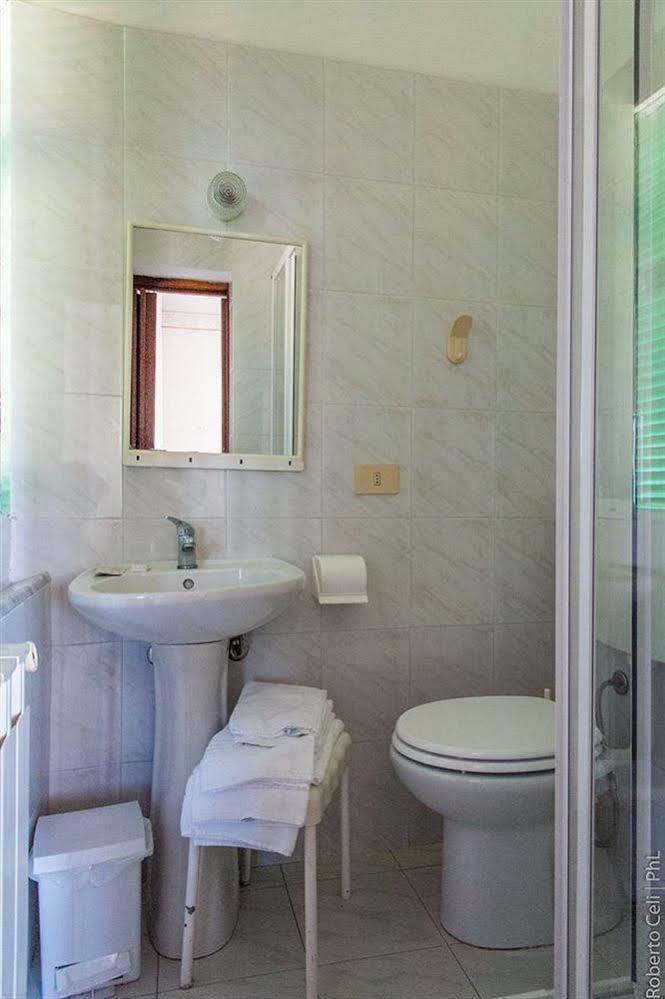 Albergo Delle Ondine Телларо Экстерьер фото